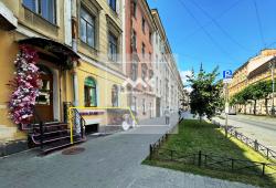 Торг.помещение, Маяковского ул., 22-24 за 135 000 р./мес.