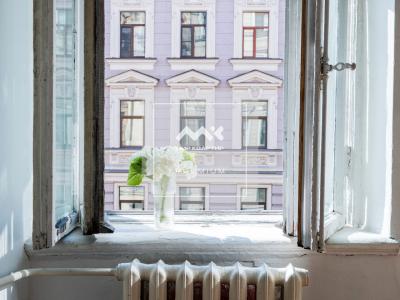 6-к квартира, Рубинштейна ул., 2/45 за 45 000 тыс.р.