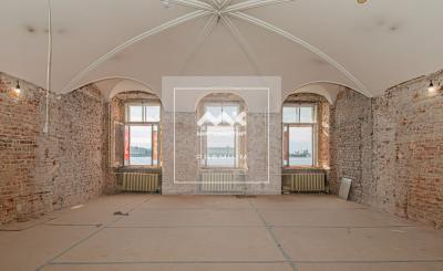 Помещение, Кутузова наб., 32 за 99 495