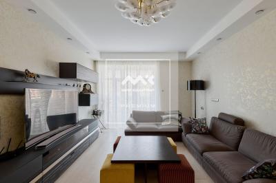 4-к квартира, Композиторов ул., 4А за 53 000 тыс.р.