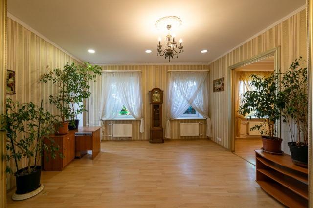 Павловск г., Звериницкая ул., д 42/2