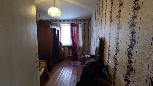 Луга г., Урицкого просп., д 75