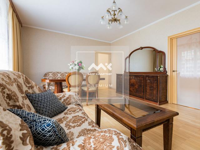 Одоевского ул., 28