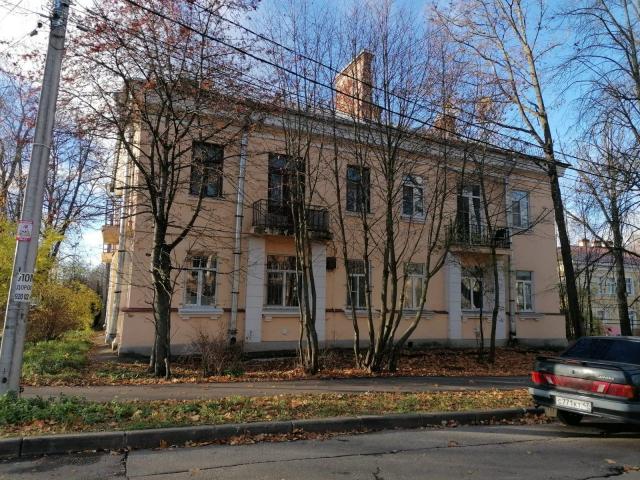 Ломоносов г., Костылева ул., д 10