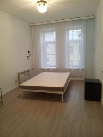 Малая Московская ул., 4