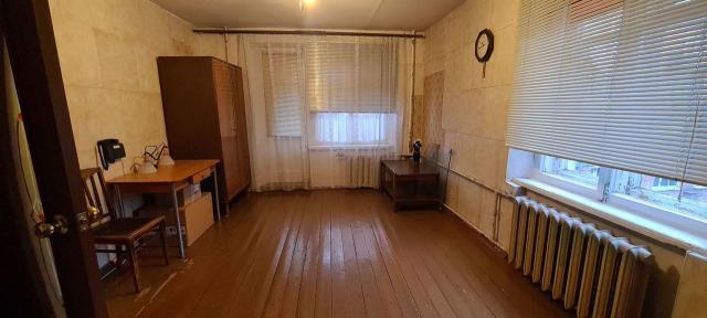 Мануильского улица, 1/8