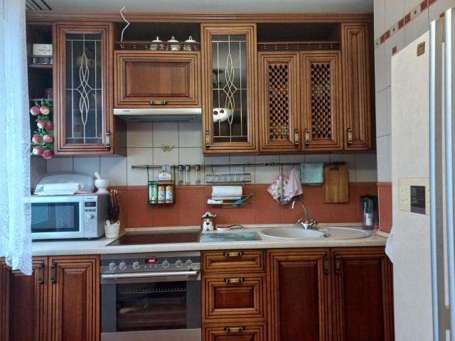 Октябрьская наб., д 122