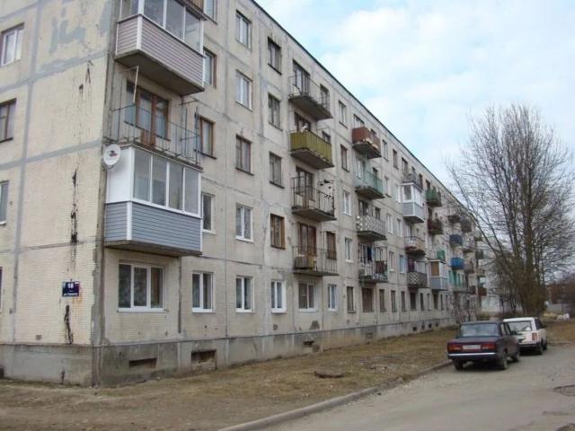 Сланцы г., Максима Горького ул., д 18