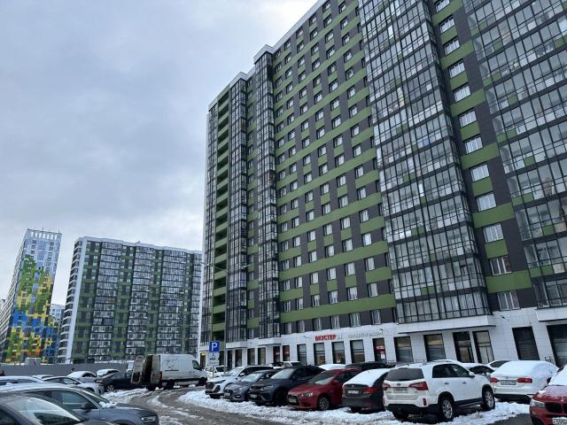 Среднерогатская ул., д 16