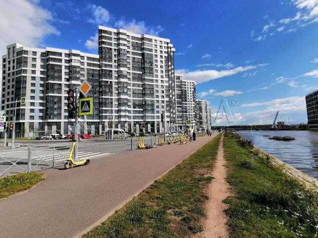 ул. Маршала Захарова, 8