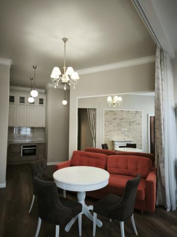 Ждановская ул., д 43