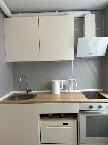 Альпийский пер., 16