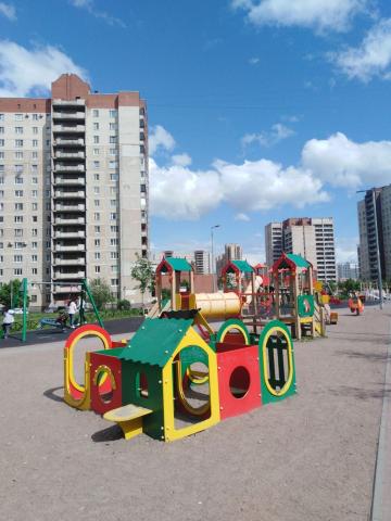 Ленсовета ул., 88