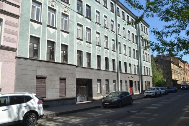 Полозова ул., 11