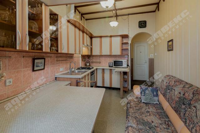 Зверинская ул., 42