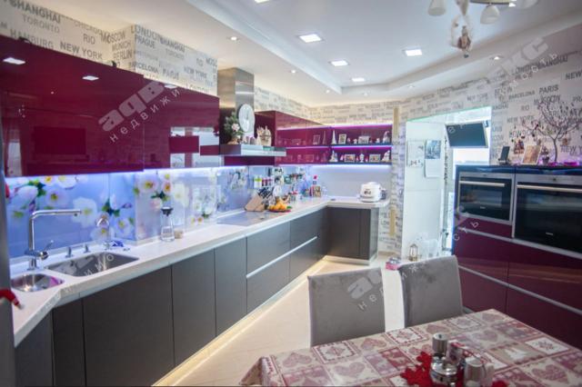 Костылева ул., 18