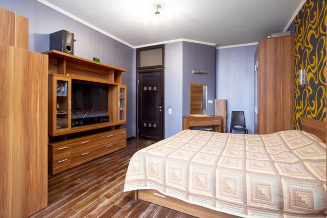 Варшавская ул., 104