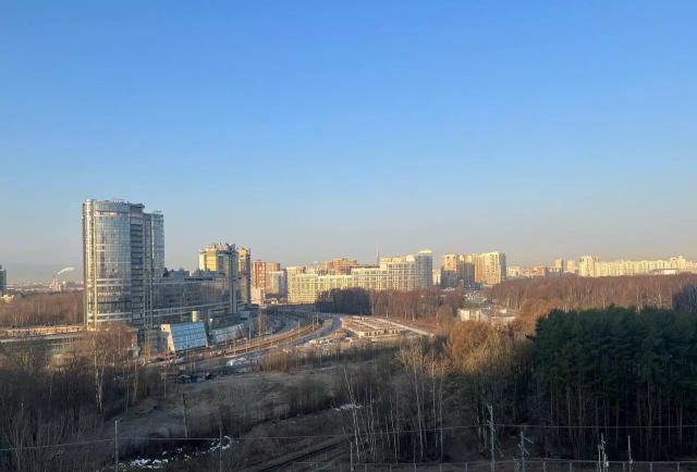 Зеленогорская ул., 7