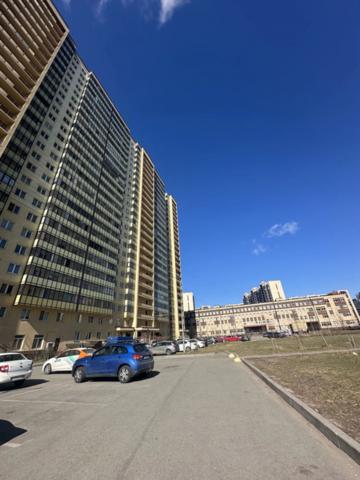 Ленинградская область, Мурино, Охтинская аллея, 14