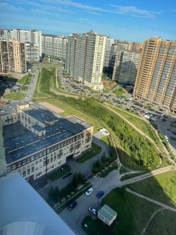 Ленинградская область, Мурино, Охтинская аллея, 14