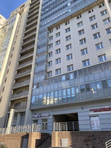 Славы пр., 51