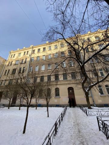 Средний пр., 27