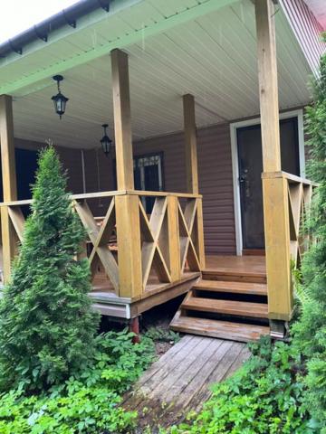 Ленинградская область, Вырица городской посёлок, Суворовский пр., 104