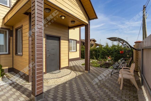 Ленинградская область, Кипень дер., Ягодная ул., 37