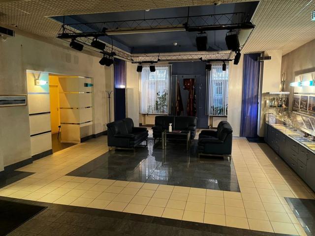 Подъездной пер., 1