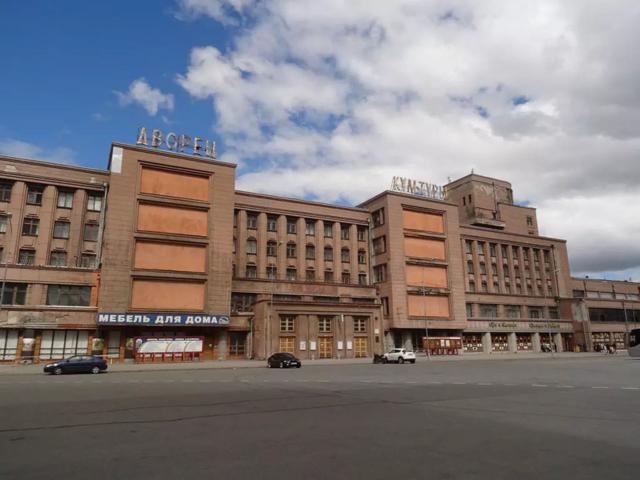 Большой пр. В.О., 83