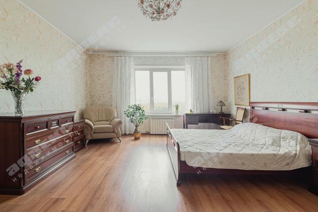 Сикейроса ул., 1