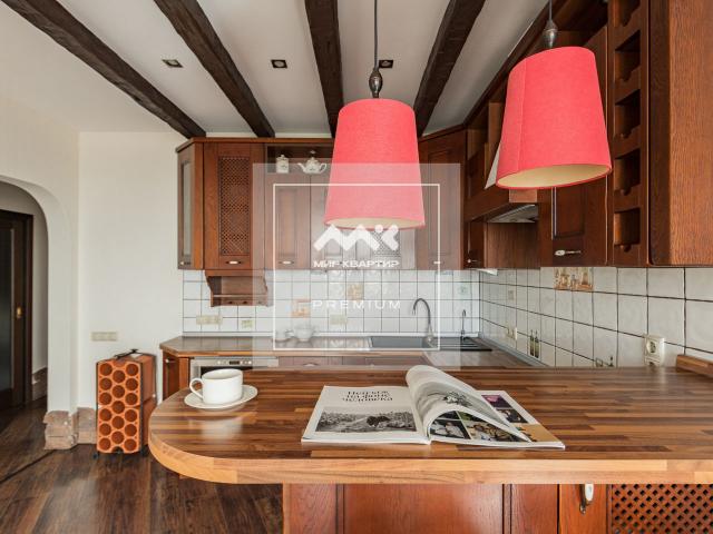 Новолитовская ул., 4