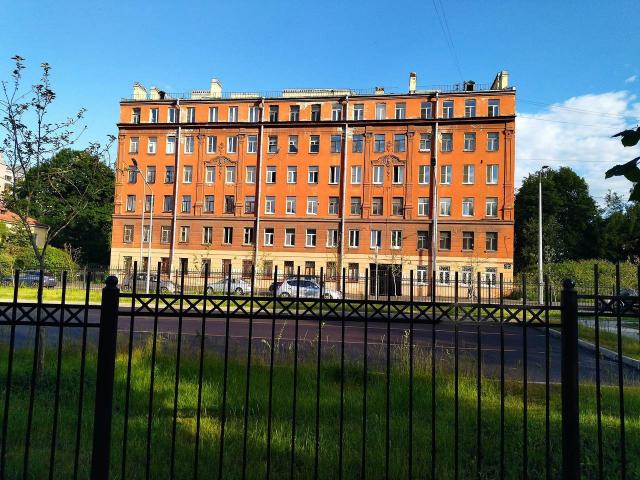 Камская улица, 10