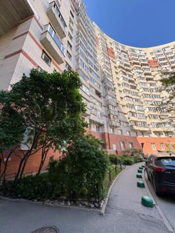 пр-кт. Комендантский, 11