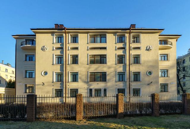 Глазурная ул., 8/10