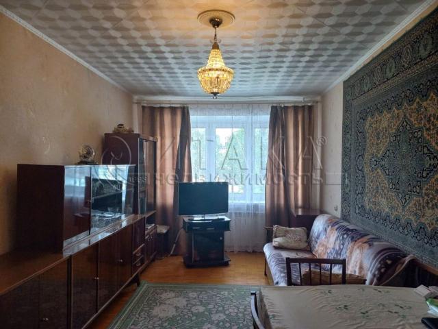 г. Пикалево, мкр. 6, 30