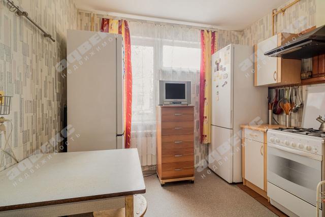 Обуховской Обороны проспект, 144