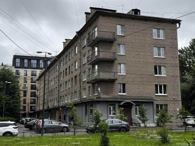 Двинская ул., 8