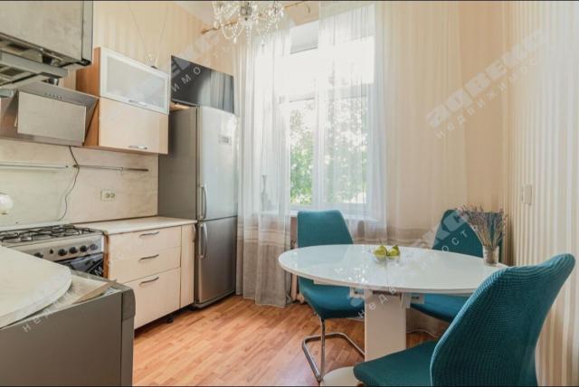 Выборгская наб., 25