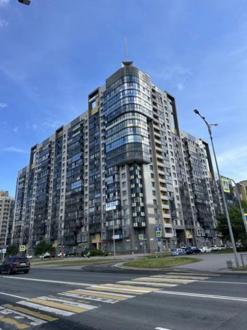 Адмирала Коновалова ул., 2-4