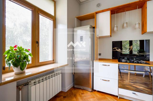 9-я В.О. линия, 68