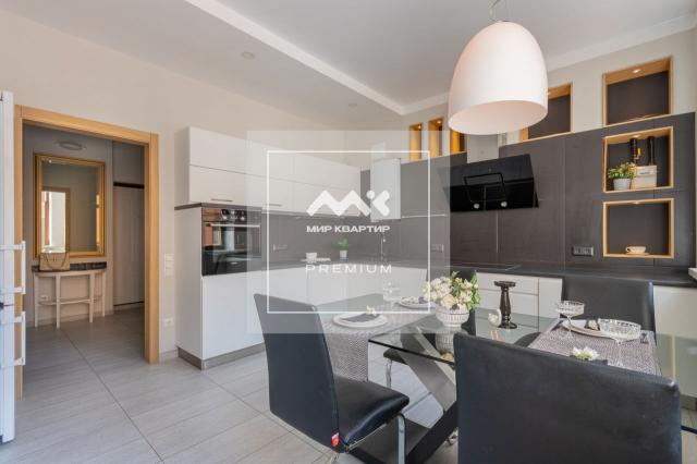 Большая Зеленина ул., 6