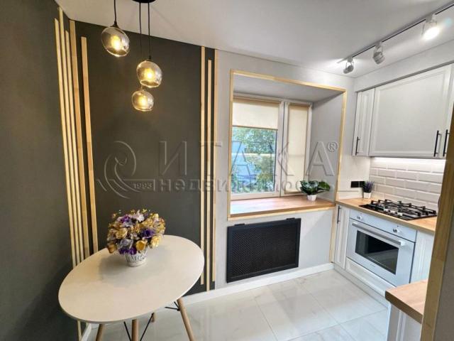 ул. Покрышева, 2/40