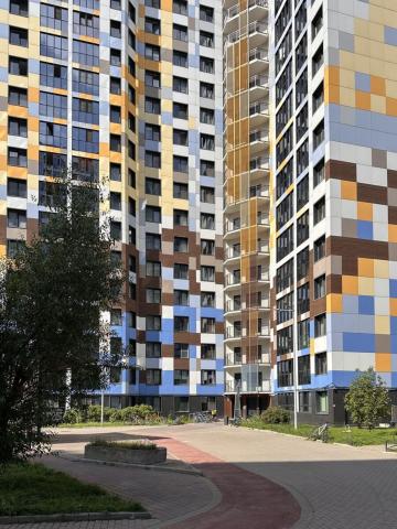 Головнина бул., 12