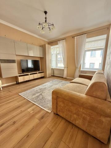 11-я Линия, 48