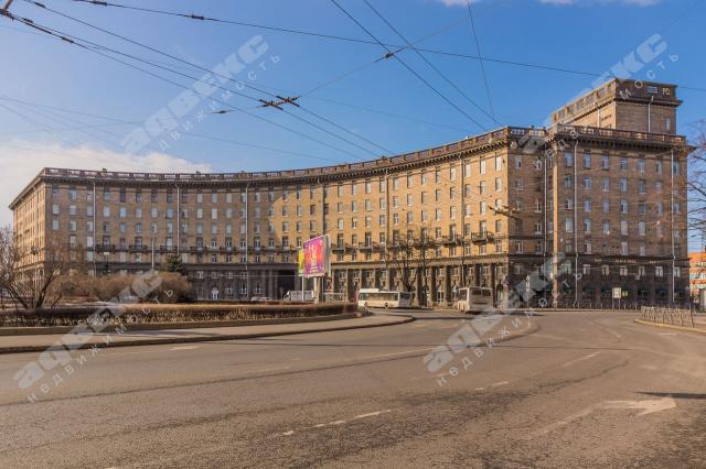 Стачек пр., 55