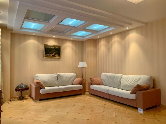 3-я линия 1-й половины улица, 53