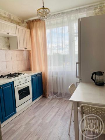 Коммунаров (Горелово) ул., д 114