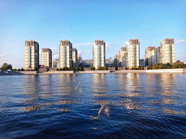 Кораблестроителей ул., 30