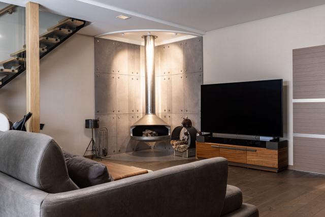 Парашютная ул., 15